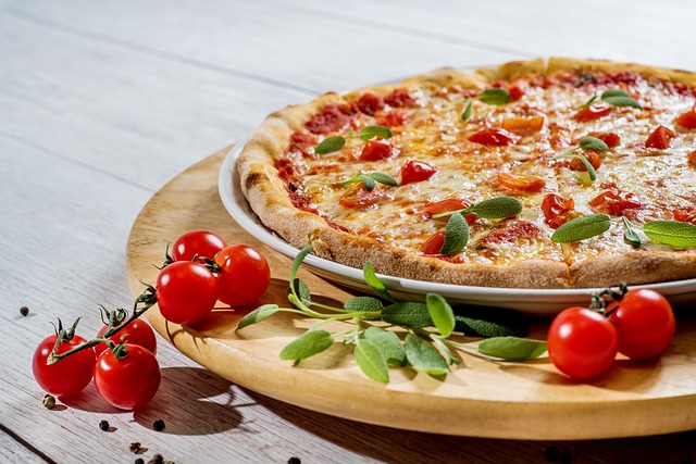 pizza na stole